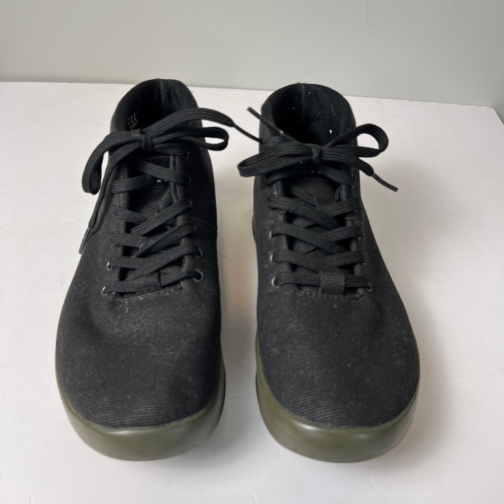 NOBULL Canvas Mid Trainer Mens 8.5 Black Olive Green Gum‎ Sole Training Shoes